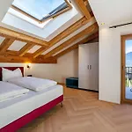 Апартаменты Rosa Unterschoeberlehof - Gloria *