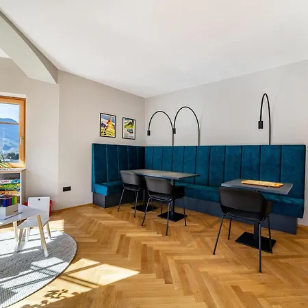Rosa Unterschoeberlehof - Gloria Apartamento Merano