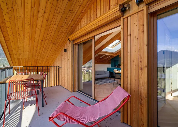 Rosa Unterschoeberlehof - Gloria Apartman Merano